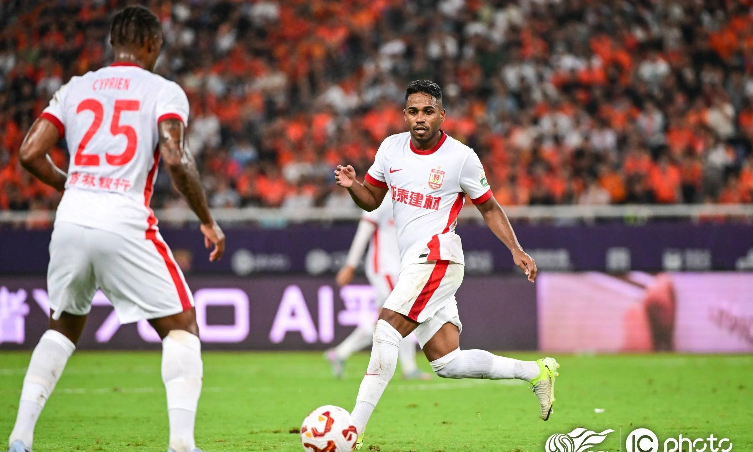 长春亚泰客场告捷，保级压力减轻的简单介绍