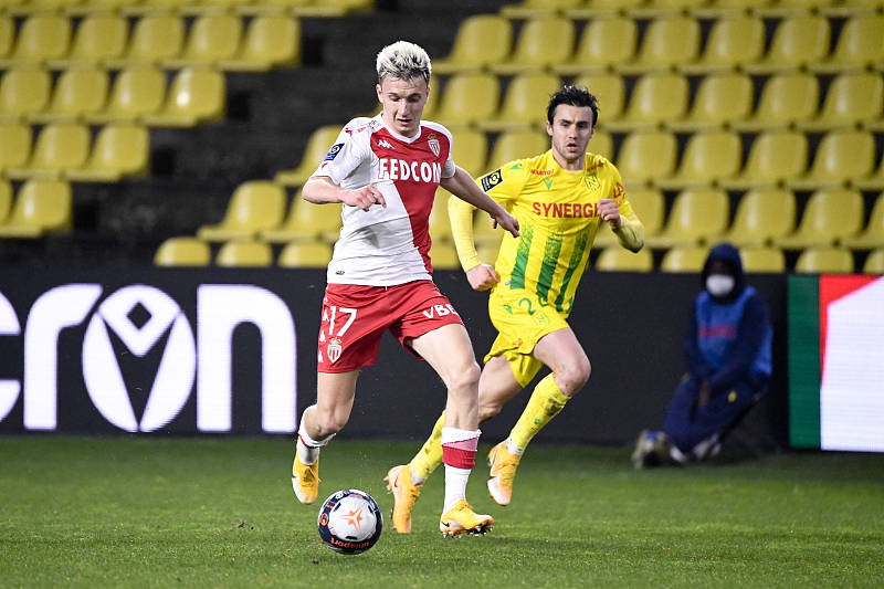 关于南特主场争丰对手,相持三分的信息 关于南特主场争丰对手,相持三分的信息