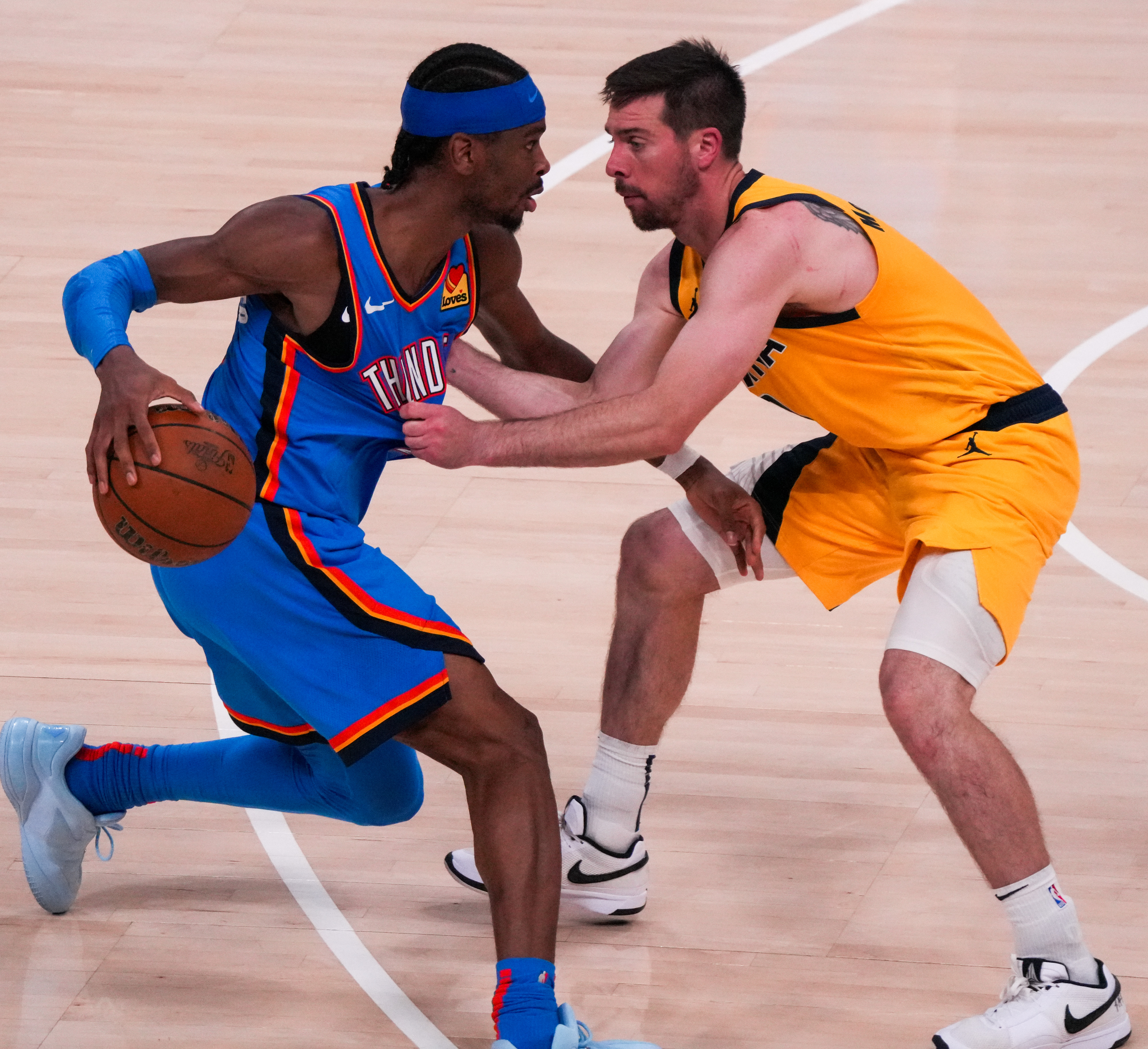 球队奋力备战篮球比赛,立志夺得冠军的简单介绍 球队奋力备战篮球比赛,立志夺得冠军的简单介绍