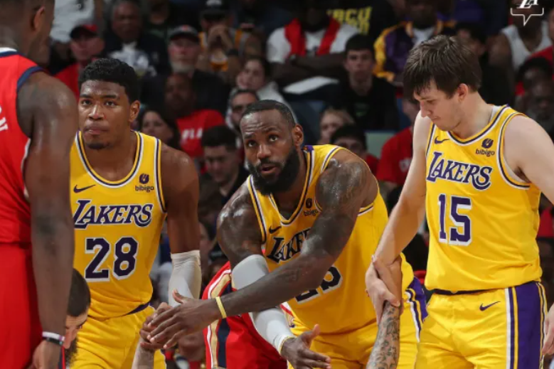 包含索伯车队碾压阿斯顿马丁，拉塞尔状态火热的词条