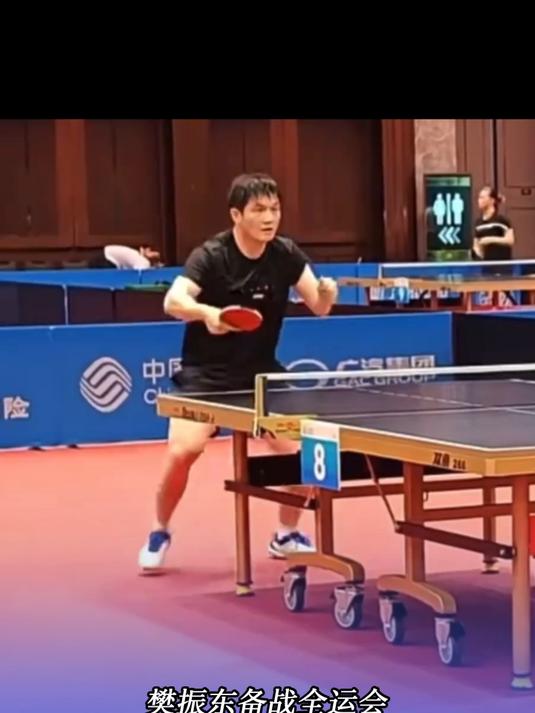 包含极限挑战转瞬即至，球员备战冲刺奋力拼搏的词条