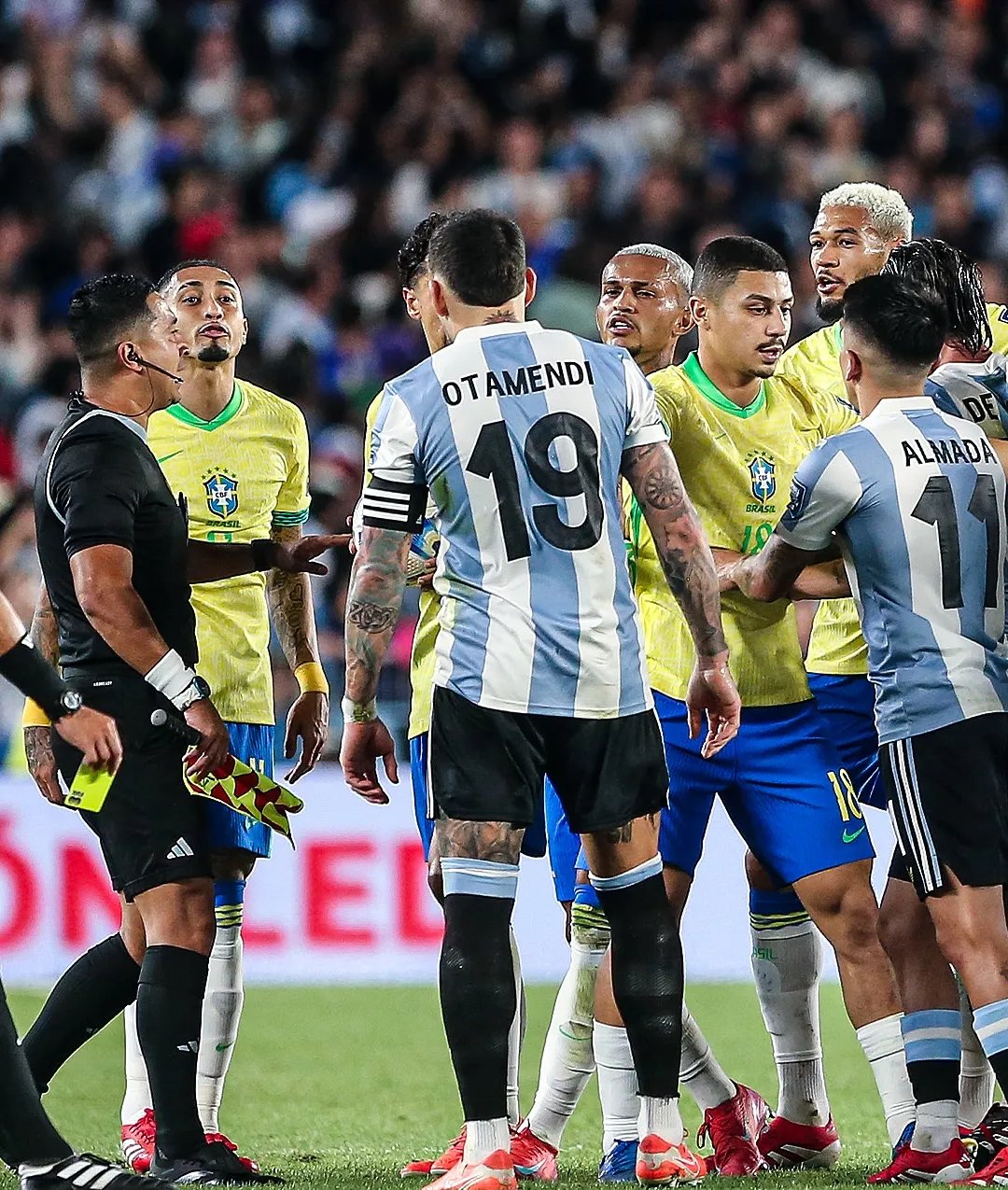 包含切尔西险胜阿根廷,穆勒扛起全队的词条 包含切尔西险胜阿根廷,穆勒扛起全队的词条