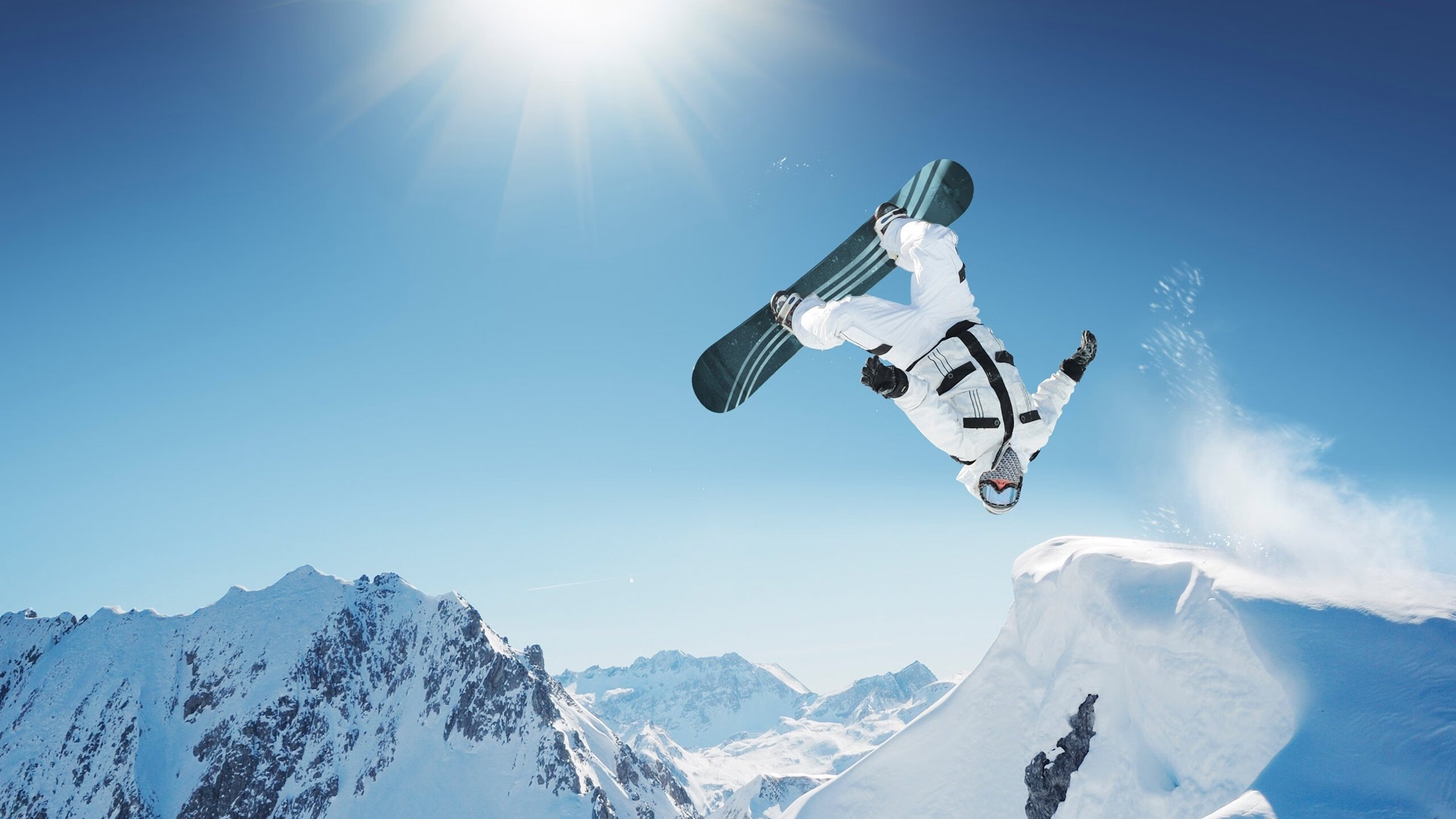 双星闪耀定乾坤，孙兴慜绝杀破局，荷兰铁血突围葡萄牙