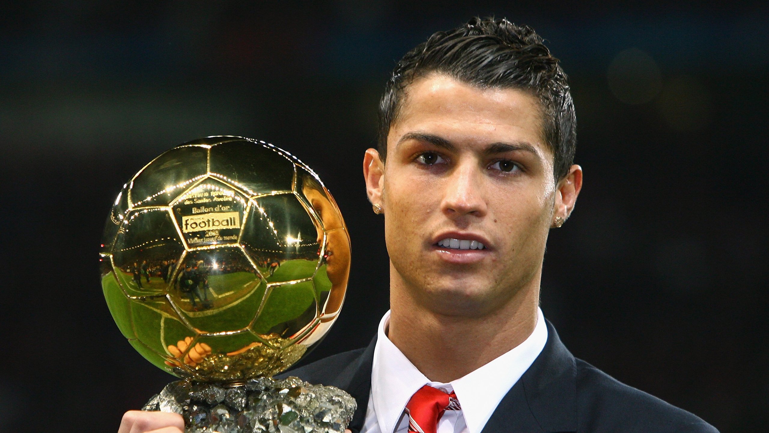 广厦铁壁锁天山，英格拉姆巨星时刻定乾坤