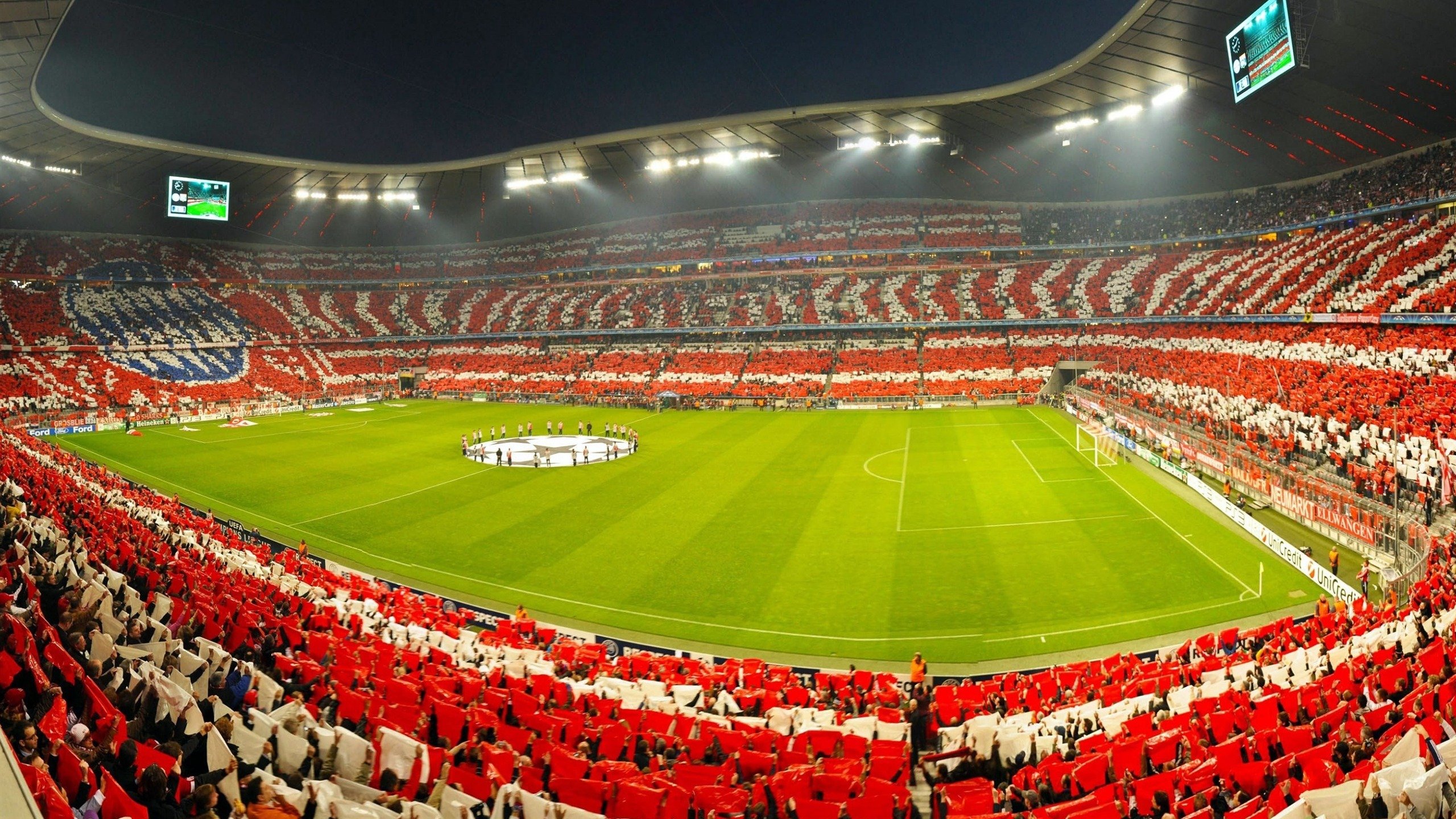 范弗利特高光闪耀，雄鹿横扫太阳彰显冠军底蕴